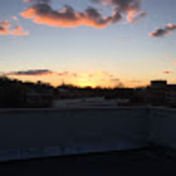 Meet your Posher, Jennifer - Picture 1 of 1